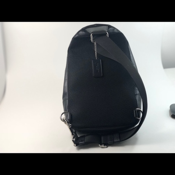 Coach Men's Signature Charcoal single strap bag - Picture 3 of 4